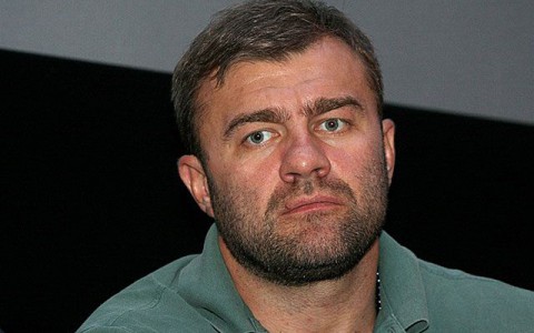 В Коми экстренно приземлился самолет с актером Михаилом Пореченковым