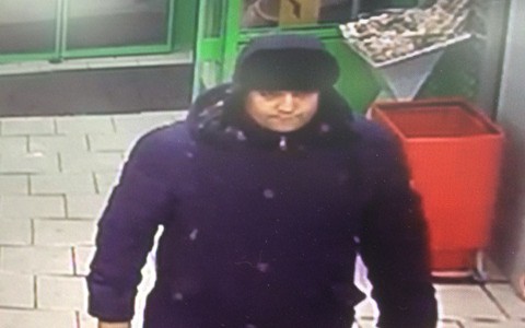В Сыктывкаре разыскивают мошенников, которые обокрали несколько магазинов