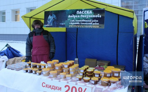 Новогодняя ярмарка на Стефановской площади Сыктывкара: что купить и сколько стоит (фото, видео)