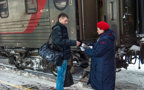 В Коми проводники находятся на грани нервного срыва, у них отобрали купе для отдыха