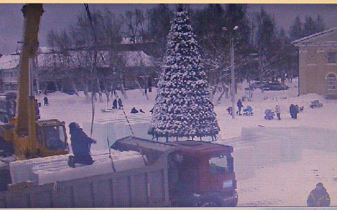 Строительство ледового городка в Сосногорске стало темой для интернет-приколов