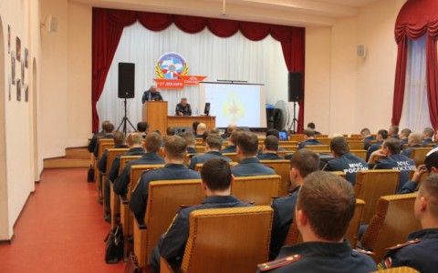 Сыктывкарский школьник получил медаль за спасение утопающей женщины
