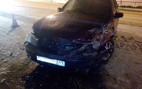В Коми пьяный водитель «Toyota» влетел в «Dаеwоо», пострадали три человека (фото)