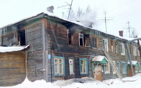 Пожар в многоквартирном доме в Сыктывкаре начался с туалета