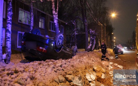 В Сыктывкаре Ssang Yong перевернулся на крышу (фото)