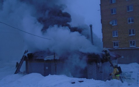 Появились подробности пожара в Коми, где погибли два человека (фото)