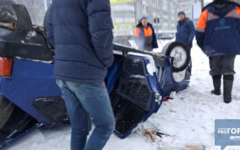 Сыктывкар за день 27 января: «девятка» перевернулась на крышу, а подросток попался на продаже наркотиков