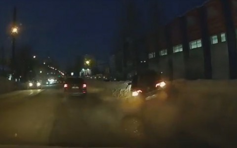 Сысольское шоссе в Сыктывкаре стало местом, где ДТП происходят каждый день (видео)