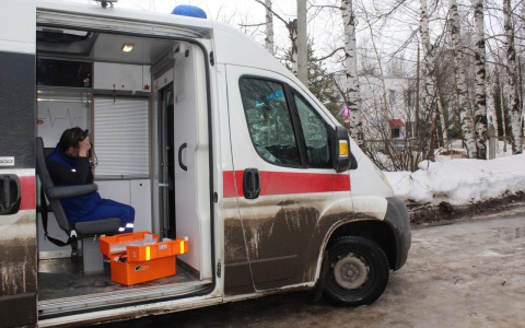 Сыктывкарский фельдшер, которую побила женщина: «Насильно никого не возим»