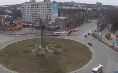 Появилось видео самого момента ужасного ДТП на "кольце" в Сыктывкаре