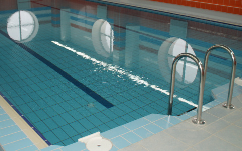 В Сыктывкаре мужчина утонул в бассейне во время корпоратива