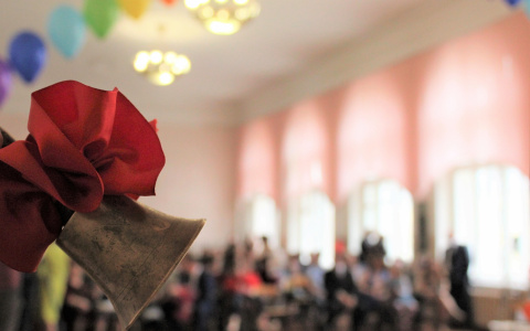 У старшей дочери мэра Сыктывкара прошел «Последний звонок» (фото, видео)