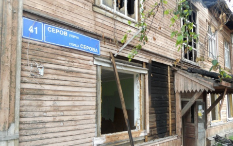 В сыктывкарском Лесозаводе сносят ветхие дома
