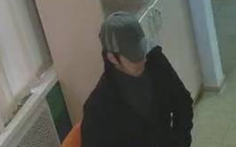 Внимание, розыск: в Сыктывкаре мужчина с пистолетом напал на кассиршу