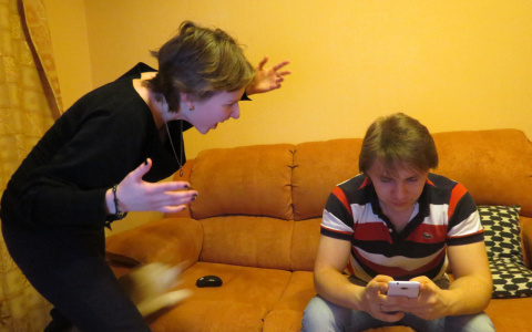 Гороскоп на 9 июня: у Львов будут проблемы с любимыми, а у Козерогов - интересные идеи