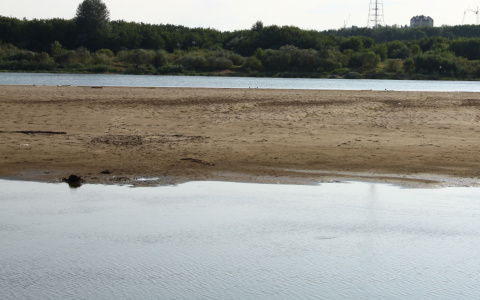 В Коми ищут тело утонувшего велосипедиста
