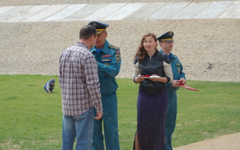 Сыктывкарец получил награду МЧС за то, что спас тонущего ребенка