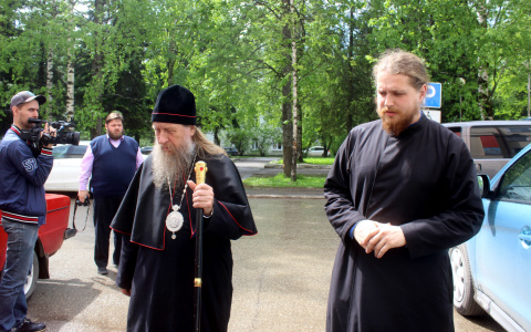 В Сыктывкар впервые приехал старообрядческий епископ, который планирует создать общину