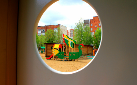 В Сыктывкаре установили Летучий корабль и подводную лодку «Наутилус» (фото)