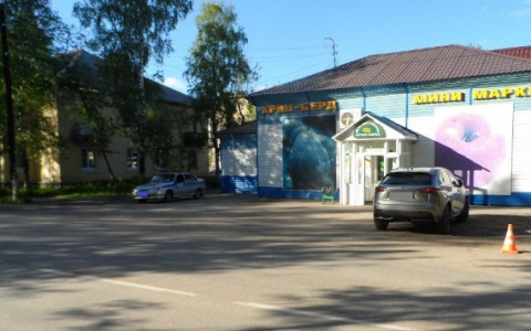 В Коми "Лексус" сбил бабушку, она попала в больницу