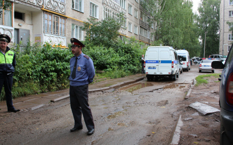 В Сыктывкаре на 88-летнего пенсионера напали на улице