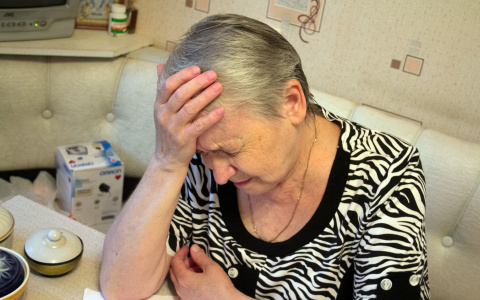 В Коми полицейские проверили родных бабушки, которая кричала с балкона о побоях