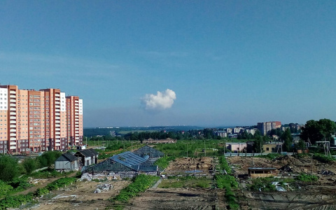 Сыктывкарцев удивило, что в небе над городом было только одно облако (фото)
