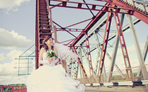 В фотоконкурсе «Самая красивая невеста» на портале PG11.ru появились прекрасные участницы