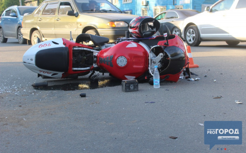 Очевидица рассказала, как сбили мотоциклиста в центре Сыктывкара