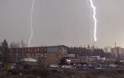 На Сыктывкар обрушатся бури и град