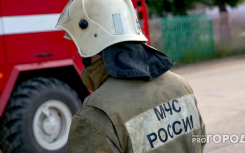 В Коми из-за удара молнии дотла сгорел жилой дом