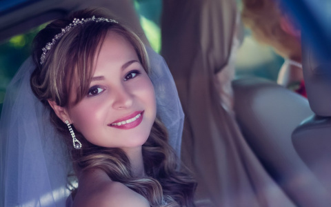 В фотоконкурсе «Самая красивая невеста» на портале PG11.ru появились прекрасные участницы