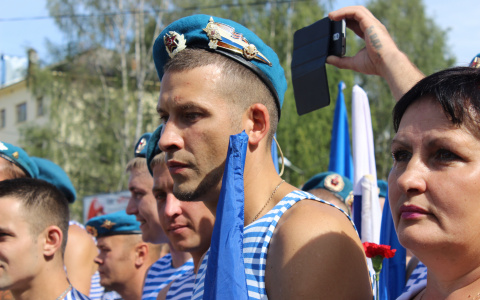 Стало известно, как в Сыктывкаре отметят День ВДВ