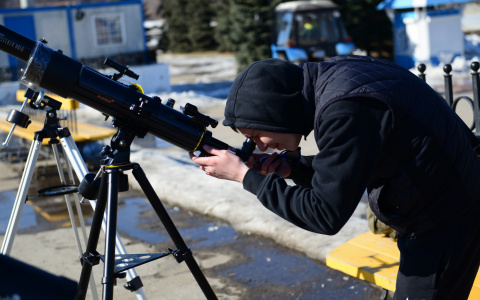 Сыктывкарцы в августе смогут увидеть частное затмение Луны и звездопад