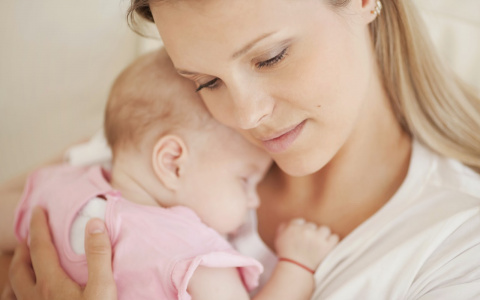 Сыктывкарок научили кормить грудью