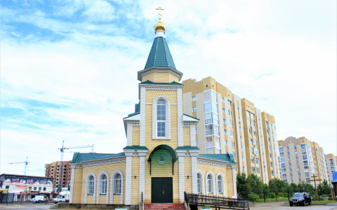 Прогулка по Давпону: новый храм, верблюды и финские дома (фоторепортаж)
