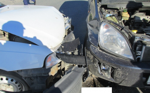 В Коми Daewoo протаранила Chery, есть пострадавшие (фото)