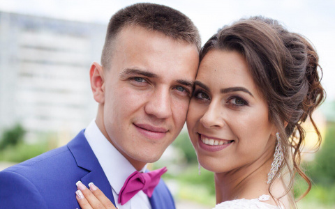 В фотоконкурсе «Самая красивая невеста» на портале PG11.ru появились прекрасные участницы