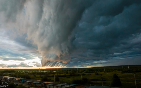 Апокалиптическое небо над Коми вогнало людей в ужас (фото)