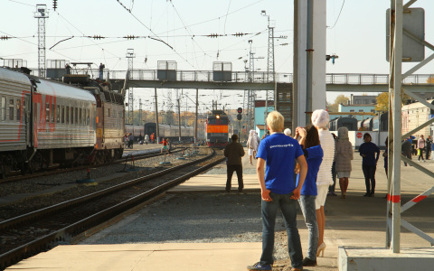 В Коми бывший зэк устроил веселую ночь спящему пассажиру поезда