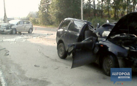 Сыктывкарцы сообщили, что перед ДТП инспекторы ДПС «Ладе Калине» прострелили колеса