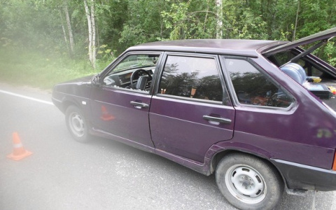 Пьяный сыктывкарец без прав катался на машине, которую угнал из автосервиса