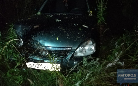 В Сыктывкаре водитель «Приоры» выбил страйк из четырех машин (фото)