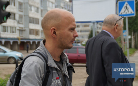 Очевидец ДТП в Сыктывкаре рассказал, почему распластало мужчину на асфальте