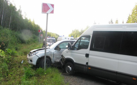 По факту ДТП в Коми, где автобус протаранил внедорожник, проводят проверку