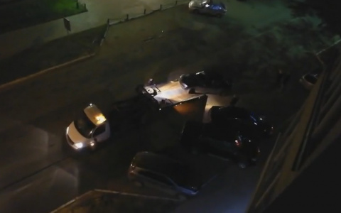 Появилось видео массового ДТП в Сыктывкаре, в котором столкнулись шесть авто