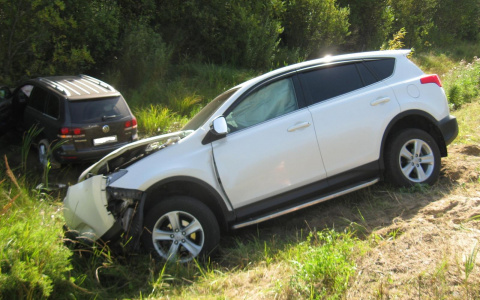 В Коми пьяный водитель вылетел на «встречку» и протаранил «Фольксваген» (фото)