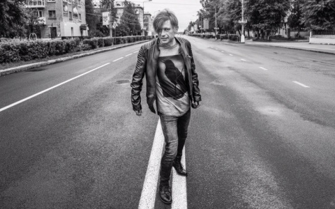 Солист группы «Би-2» в Ухте дал мега-концерт и грубо нарушил ПДД (фото)