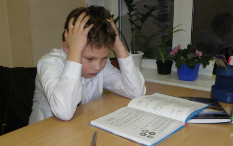 В Коми ребенка грозят отстранить от занятий из-за отсутствия школьной формы