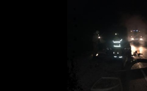 На трассе Сыктывкар-Ухта вспыхнул автомобиль бизнес-класса
